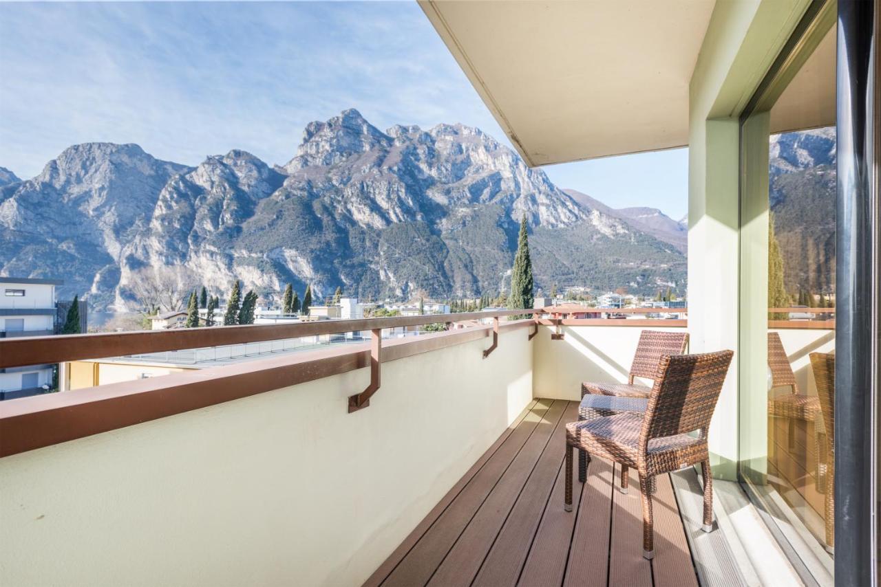 Hotel Gabry Riva del Garda Exterior photo